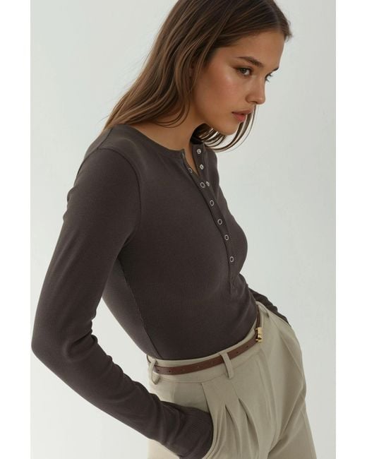 Hiccup Gray Ribbed Snap Button Knitted Top