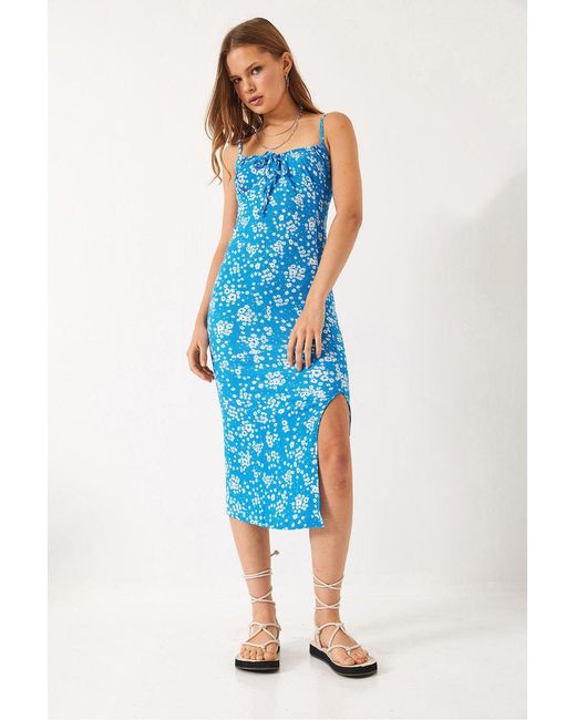 Bianco Lucci Blue Slit Detailed Floral Printed Midi Dress