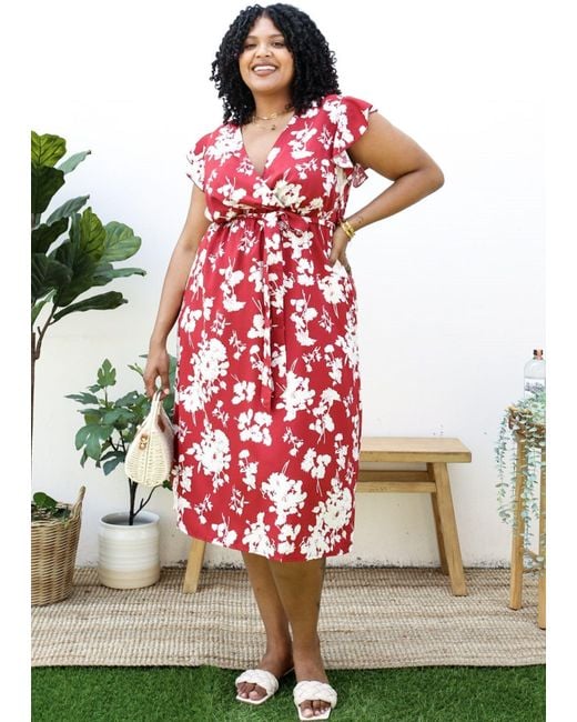 https://cdna.lystit.com/520/650/n/photos/verishop/b30f6152/anna-kaci-Red-Plus-Size-Tropical-Floral-Print-Maxi-Wrap-Dress-With-Ruffle-Sleeves.jpeg