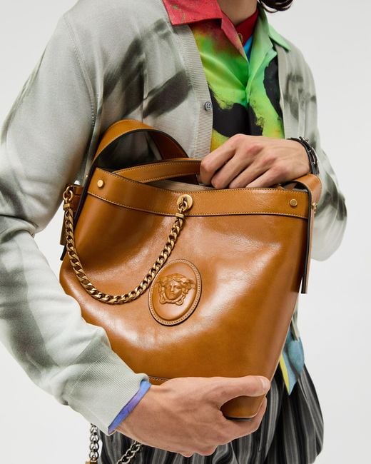 Pivot Borsa A Secchiello Piccola di Versace in Brown