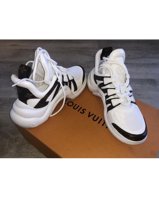 Real vs Fake LV Trainer Black White from Suplook 