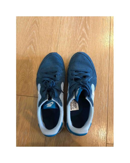 nike blue suede trainers