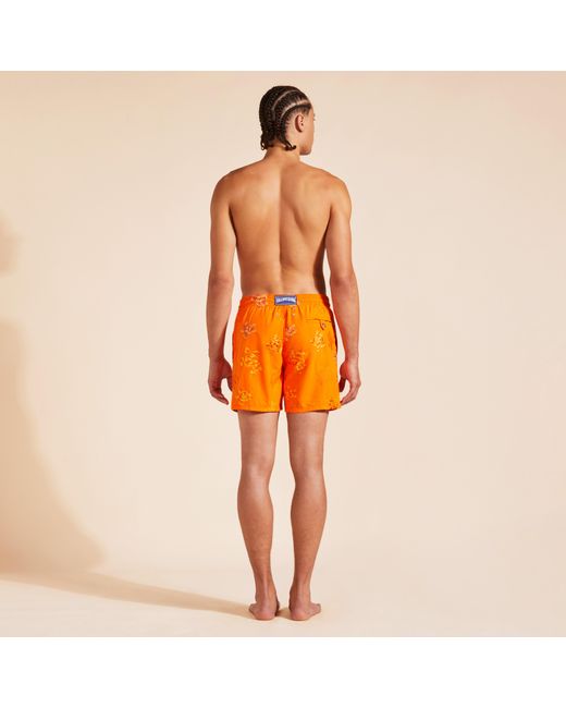 Vilebrequin Tortues Multicolore Badeshorts Mit Stickerei Für Herren in Orange für Herren