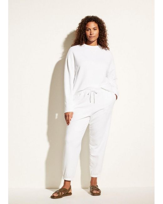 Vince Cotton Essential Jogger in White 