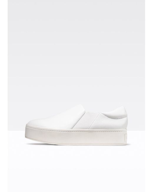 Vince Leather Warren Sneaker, White, Size 9