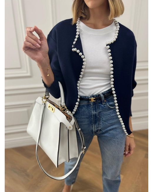 navy and white striped jumpers