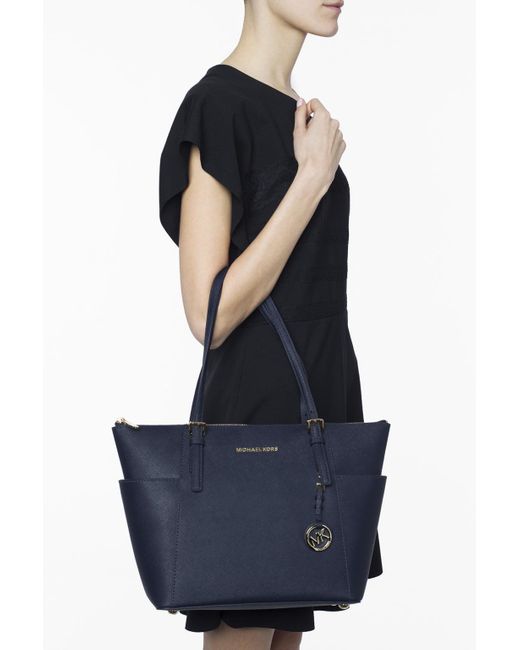 michael kors navy blue shoulder bag