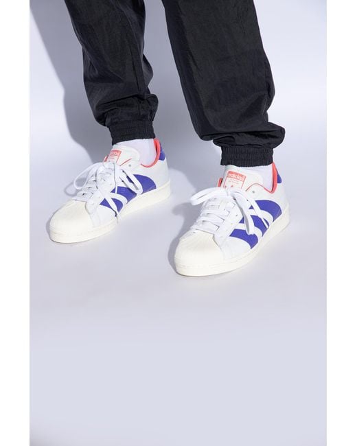 Adidas Originals White 'Superstar 82 W' Sports Shoes for men