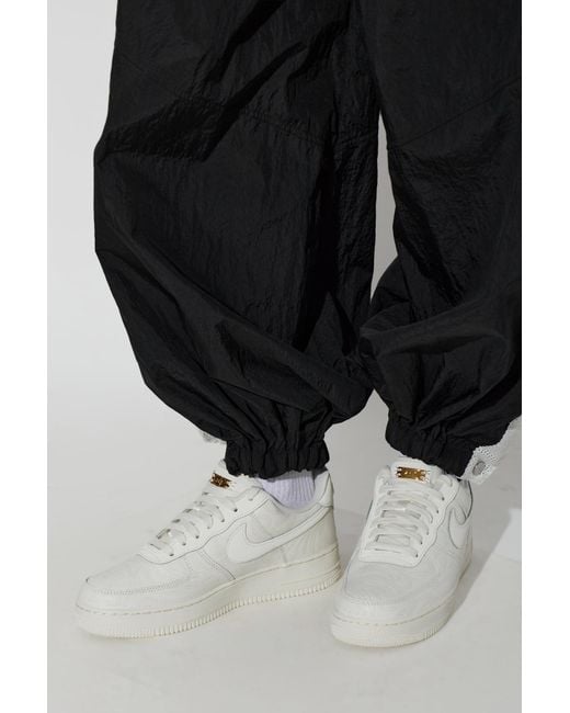 Nike White Sports Shoes 'Air Force 1'07'