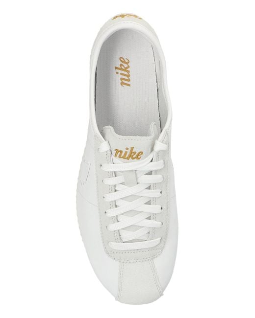 Nike White Sports Shoes "Ld-100"