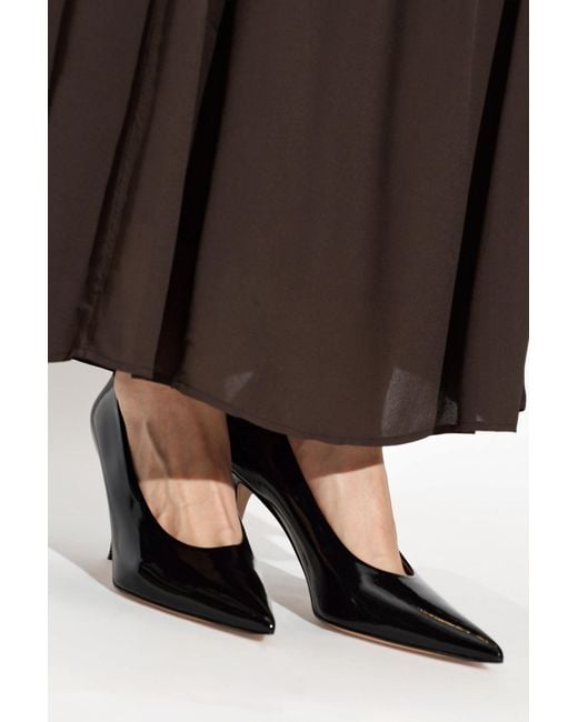 Gianvito Rossi Black Leather Heeled Shoes "Robbie"