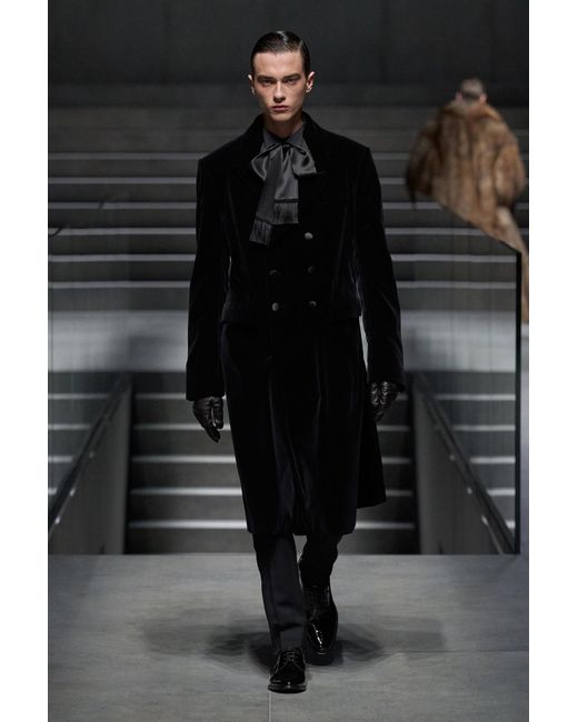 Dolce & Gabbana Black Double-Breasted Velvet Tuxedo Coat for men