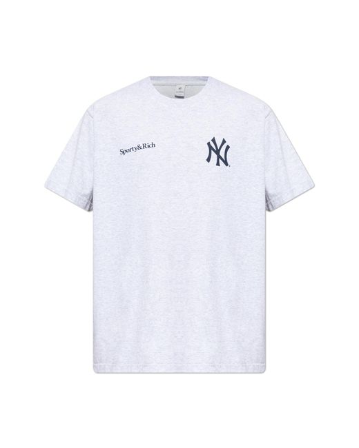 Sporty & Rich White T-Shirt From The "Yankees Serif Crewneck" Collection
