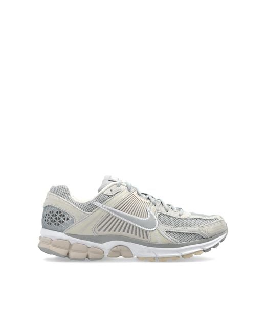 Nike White Zoom Vomero 5 Sports Shoes for men
