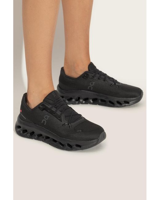 On Shoes Black "Cloudtilt" Sports Shoes