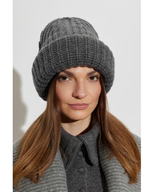 Lisa Yang Black Cashmere Hat 'Beatris'