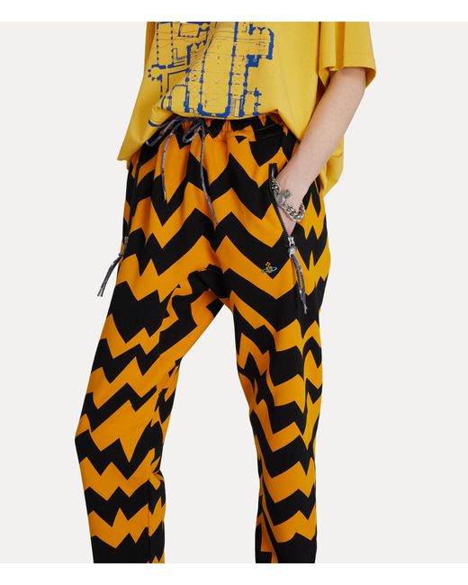 Vivienne Westwood｜TRAINING PANTS (FOOTBALL TROUSER (3J0 Football Trousers in ZIG-ZAG | Vivienne Westwood®