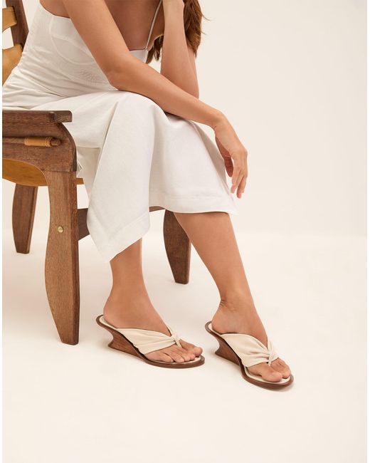 ViX Natural Dahila Mule