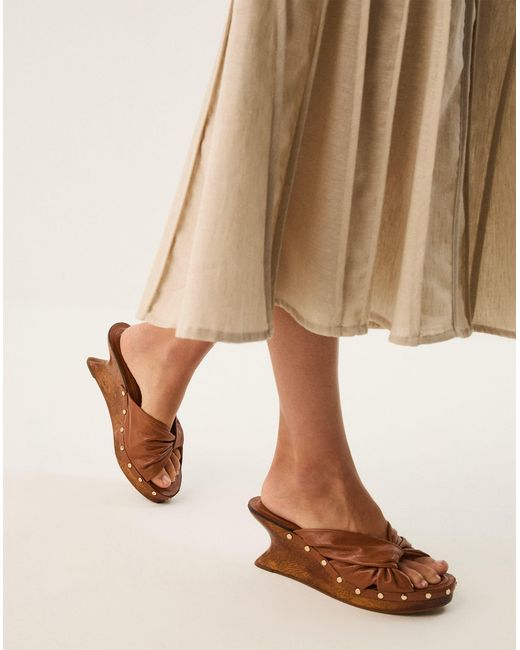 ViX Brown Grace Sandals