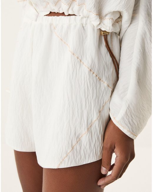 ViX White Bailey Shorts