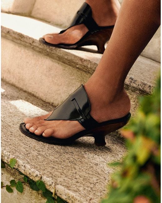 ViX Black Elly Sandals