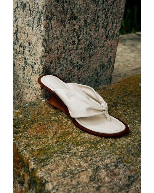 ViX Natural Dahila Mule