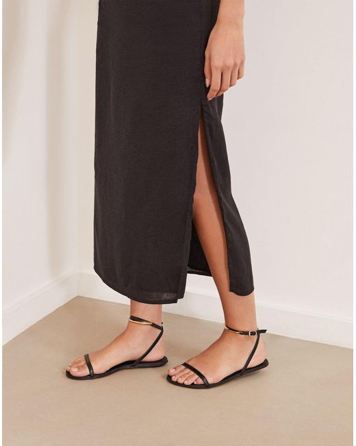 ViX White Lassi Sandal