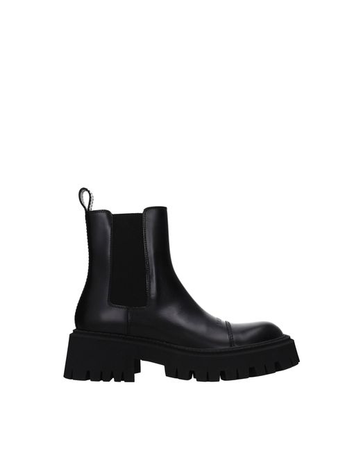 BALENCIAGA Le Cagole studded crinkled-leather ankle boots