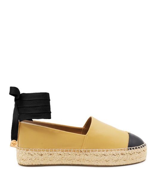 Flat Shoes Ginger-Donna di Tory Burch in Brown