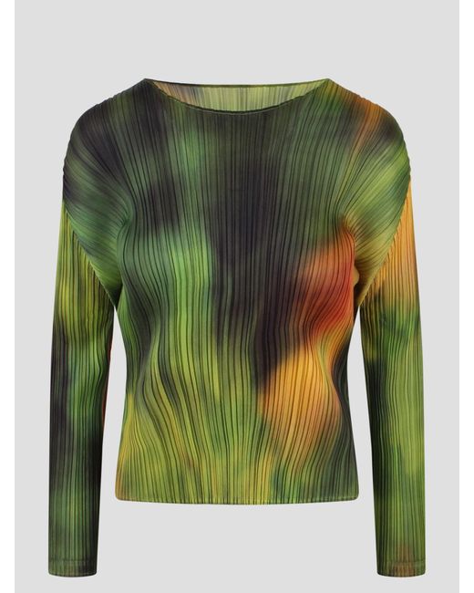 Turnip & spinach top di Issey Miyake in Green