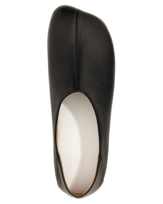 Anatomic Flat Shoes Nero di MM6 by Maison Martin Margiela in Black
