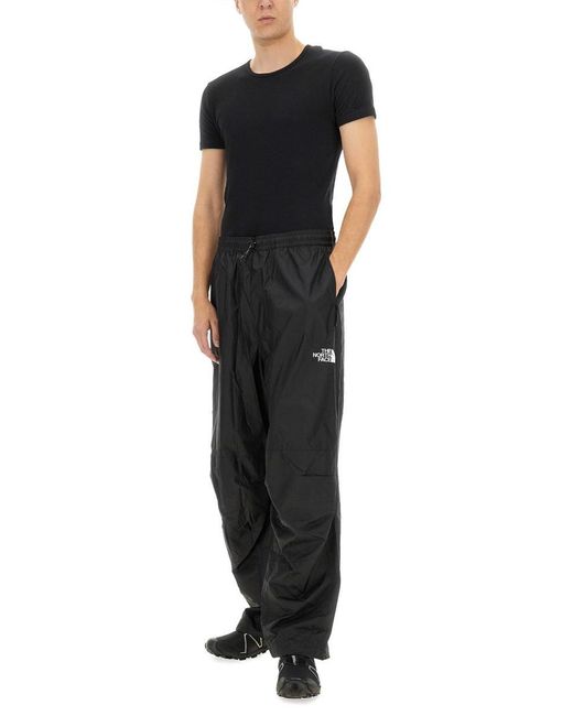 Wind Track Pant "Nse"-Uomo di The North Face in Black da Uomo