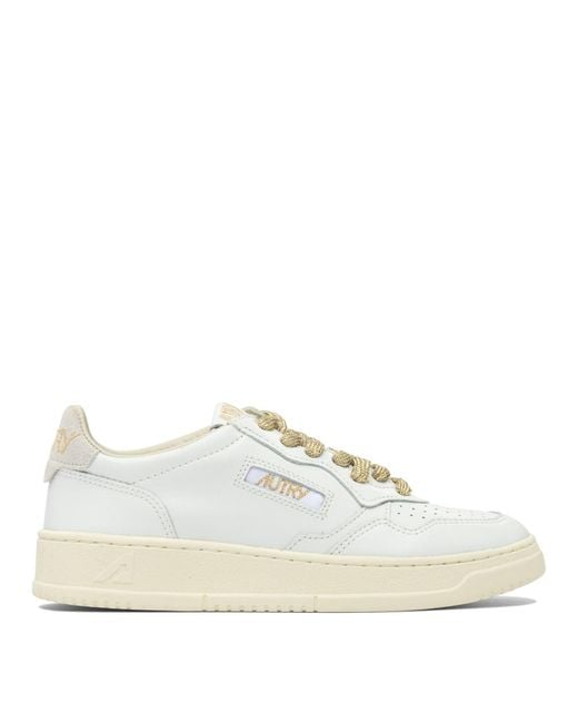 Medalist Low Sneakers & Slip-On Bianco-Donna di Autry in White