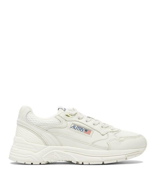 Hyperway Low Wom Goat/Mesh Wiwht/Wiwht Sneakers & Slip-On Bianco-Donna di Autry in White