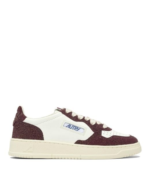 Medalist Low Sneakers & Slip-On Bianco-Donna di Autry in Pink