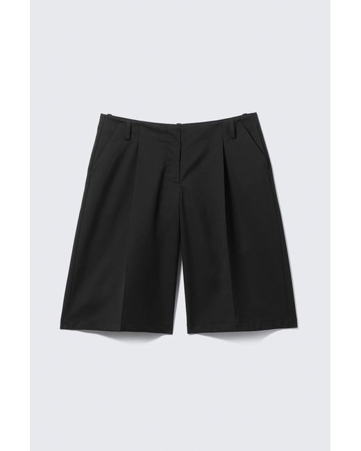 Monki White Loose Low Rise Three-Quarter Length Suiting Shorts