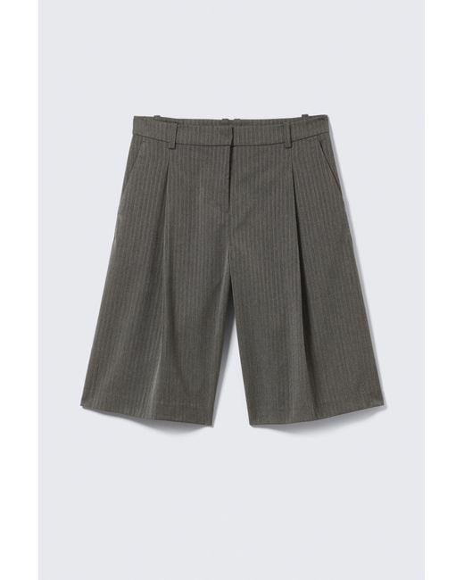 Weekday Multicolor Low Rise Loose Pleated Suiting Shorts