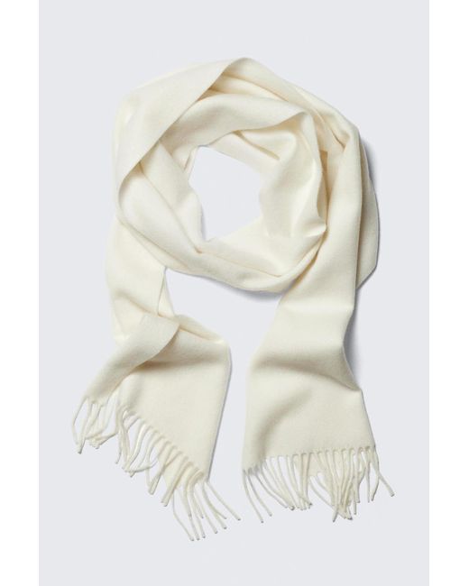Weekday White Langer Gewebter Wollschal