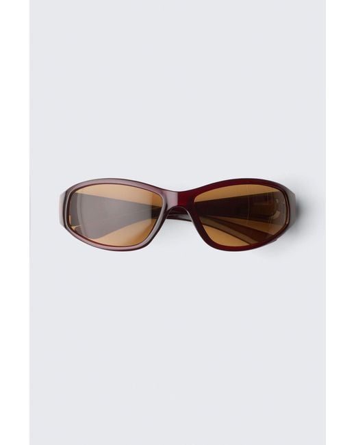 Weekday Brown Wrap-Around-Sonnenbrille