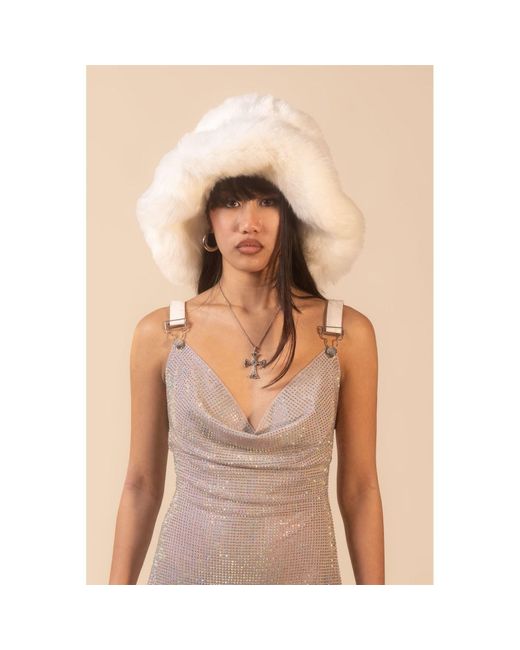 Elsie & Fred White Arctic Faux Fur Oversized Fluffy Hat