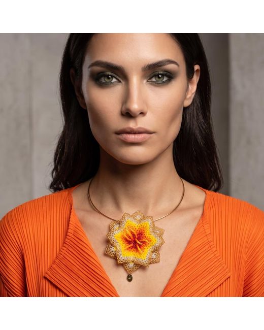 Iliana Arrazola White Pasiflora Flower Choker