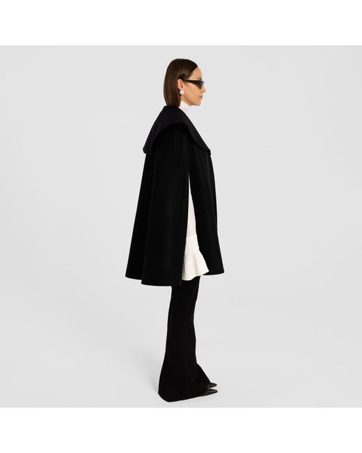 Mandragora Black Wool Cape Sorte