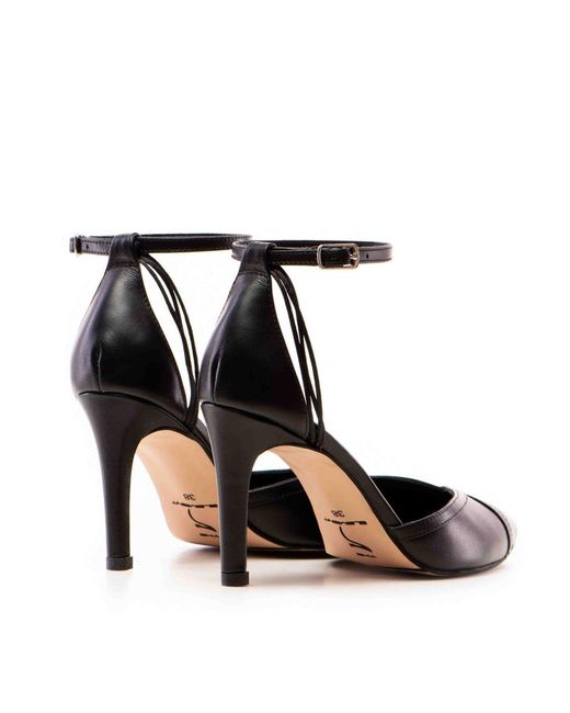 The 5Th Element Black Rihanna Leather Pointed Heels