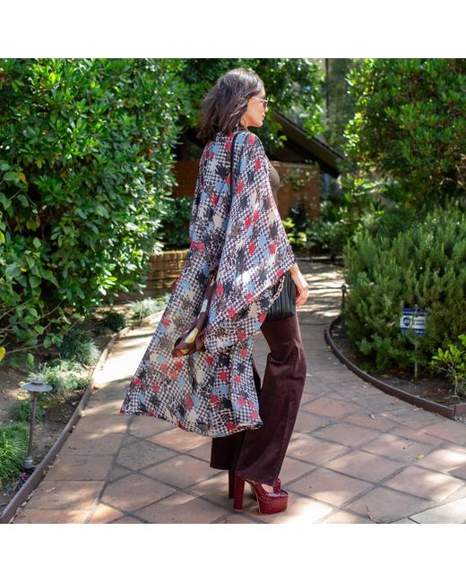 Jennafer Grace Metallic Darcy Kimono