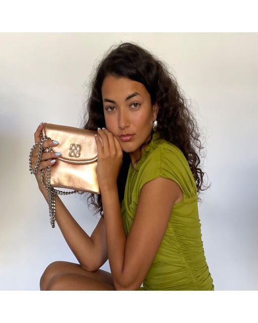Stessa by Sarah Pink The Avalyn Clutch