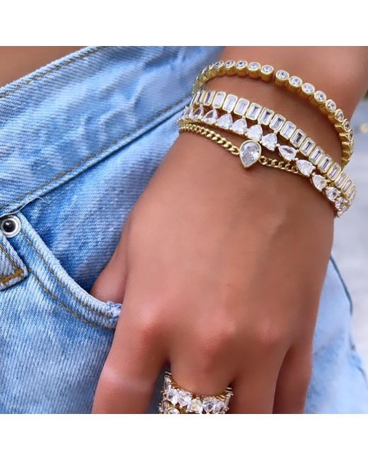 SHYMI Metallic Fancy Shape On A Curb Chain Bracelet