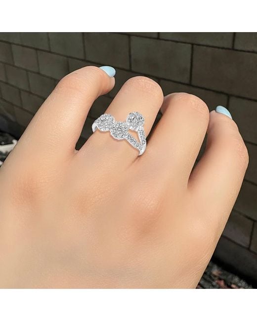 Artisan Metallic Three Floral Diamond Ring