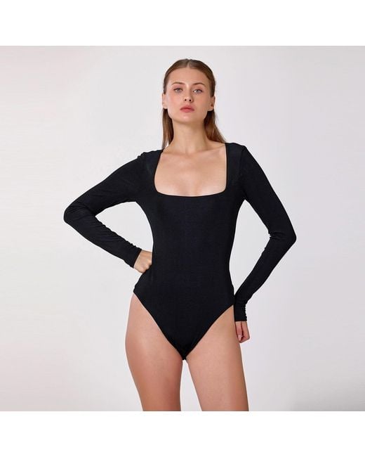 Smart and Joy Black Square Necklinbe Bodysuit