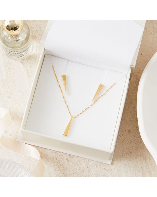 Esterah White Tapered Stud Earrings