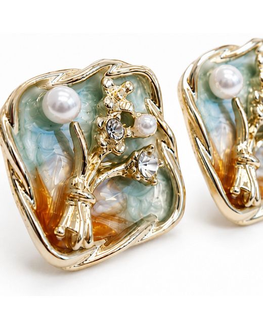 Nuvv Collection Metallic Neutrals Floral Pearl Square Stud Earring
